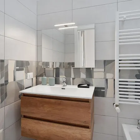 Grimaldi לינה וארוחת בוקר 3*