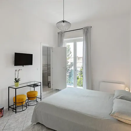 Grimaldi לינה וארוחת בוקר 3*