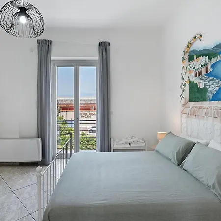 Grimaldi לינה וארוחת בוקר 3*